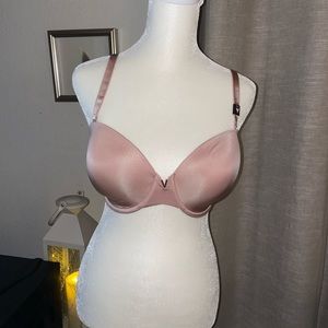 NWT!! Victorias Secret Sexy Illusions strapless bra
